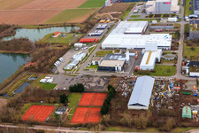 Vue aérienne de Zone commerciale à le quartier Offenbach in Offenbach an der Queich dans le département Rhénanie-Palatinat, Allemagne