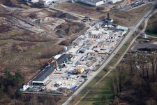 Gravier de jardin à le quartier Neudorf in Graben-Neudorf dans le département Bade-Wurtemberg, Allemagne vue d'en haut