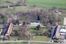 Vue aérienne de Château Stutensee à le quartier Staffort in Stutensee dans le département Bade-Wurtemberg, Allemagne