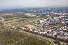 Vue aérienne de Anneau de Rheinau à le quartier Rheinau in Rastatt dans le département Bade-Wurtemberg, Allemagne