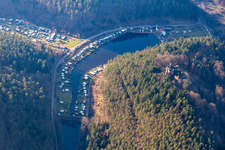 Vue aérienne de Camping Neudahner Weiher à Dahn dans le département Rhénanie-Palatinat, Allemagne