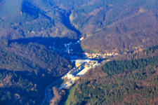 Vue oblique de Zone industrielle de la Wasgausstraße avec Buchmann GmbH et CHRIPA Paletten GmbH & Co. KG à le quartier Sarnstall in Annweiler am Trifels dans le département Rhénanie-Palatinat, Allemagne