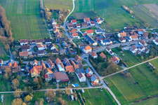 Vue aérienne de Vue de la ville depuis le nord à Hergersweiler dans le département Rhénanie-Palatinat, Allemagne