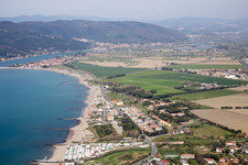 Vue aérienne de Marina di Carrara dans le département Massa-Carrara, Italie