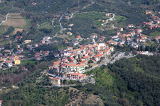 Nicola dans le département Ligurie, Italie hors des airs