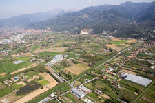 Vue aérienne de Camoirie à Camaiore dans le département Toscane, Italie