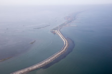 Photographie aérienne de Sottomarina à Faro dans le département Vénétie, Italie