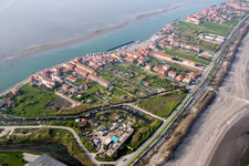 Vue oblique de Développement résidentiel sur la péninsule du Lido di Venecia dans le quartier San Pietro in Volta à Venise à San Pietro in Volta dans le département Vénétie, Italie