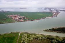 Vue aérienne de Pila dans le département Vénétie, Italie
