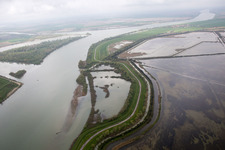 Pila dans le département Vénétie, Italie d'un drone