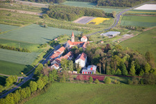 Vue aérienne de Centre Antonia Werr au monastère Saint-Louis à Wipfeld dans le département Bavière, Allemagne