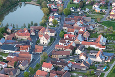 Vue aérienne de Quartier Mönchstockheim in Sulzheim dans le département Bavière, Allemagne