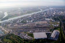 Quartier BASF in Ludwigshafen am Rhein dans le département Rhénanie-Palatinat, Allemagne d'un drone