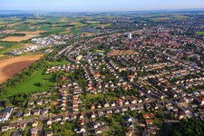 Vue aérienne de Bruchköbel dans le département Hesse, Allemagne