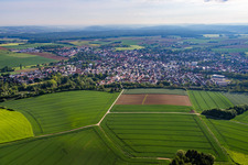 Vue aérienne de Quartier Ostheim in Nidderau dans le département Hesse, Allemagne