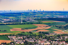 Vue aérienne de Francfort-sur-le-Main à le quartier Heldenbergen in Nidderau dans le département Hesse, Allemagne