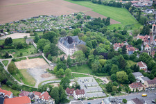 Vue aérienne de Château Babenhausen à Babenhausen dans le département Hesse, Allemagne