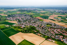 Vue aérienne de Zone de peuplement à le quartier Georgenhausen in Reinheim dans le département Hesse, Allemagne