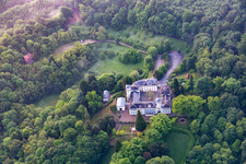Vue aérienne de Fondation du château de Heiligenberg à Seeheim-Jugenheim dans le département Hesse, Allemagne