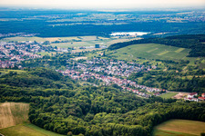 Vue aérienne de Du sud-est à Weingarten dans le département Bade-Wurtemberg, Allemagne