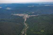 Vue aérienne de Langenthal à Hirschhorn dans le département Hesse, Allemagne