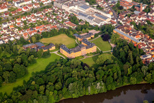 Photographie aérienne de Parc du château de Châteauform Château de Löwenstein à Kleinheubach dans le département Bavière, Allemagne