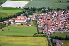 Vue aérienne de Monastère Maria Hilf à le quartier Heidenfeld in Röthlein dans le département Bavière, Allemagne