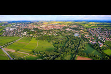 Vue aérienne de Panorama de la ville depuis le nord-ouest à Landau in der Pfalz dans le département Rhénanie-Palatinat, Allemagne