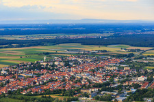 Vue aérienne de Vue de la ville depuis le sud-ouest à Kandel dans le département Rhénanie-Palatinat, Allemagne