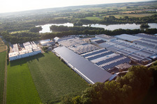 Vue aérienne de IKL Isarkrone Transport et Logistique à Mamming dans le département Bavière, Allemagne