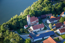 Vue aérienne de Bâtiment d'église à Usterling an der Isar dans l'État fédéral à le quartier Oberhöcking in Landau an der Isar dans le département Bavière, Allemagne