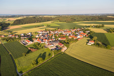 Vue aérienne de Quartier Oberframmering in Landau an der Isar dans le département Bavière, Allemagne