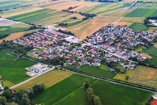 Vue aérienne de District de Gottfriedingerschwaige vu du sud-est à Gottfrieding dans le département Bavière, Allemagne