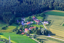 Vue aérienne de Maison Hinterkreuth à Niederviehbach dans le département Bavière, Allemagne