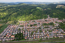 Vue aérienne de Quartier Sulzbach in Weinheim dans le département Bade-Wurtemberg, Allemagne