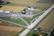 Vue aérienne de HD-Kirchheim, ancien aérodrome américain à le quartier Patrick Henry Village in Heidelberg dans le département Bade-Wurtemberg, Allemagne