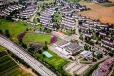 Photographie aérienne de Bâtiment d'hébergement pour réfugiés et demandeurs d'asile, centre d'accueil initial du Land de Bade-Wurtemberg dans le district de Patrick-Henry-Village à le quartier Patrick Henry Village in Heidelberg dans le département Bade-Wurtemberg, Allemagne