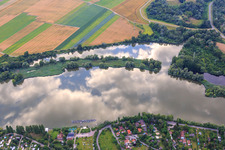 Photographie aérienne de Amarrage du bateau SAV Altrip sur le Neuhofener Altrhein à Altrip dans le département Rhénanie-Palatinat, Allemagne