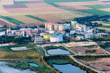 Vue aérienne de Site industriel et bassin de décharge de Südzucker AG Mannheim/Ochsenfurt dans le district de Neuoffstein (Palatinat) à Obrigheim dans le département Rhénanie-Palatinat, Allemagne