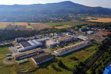 Zone industrielle de prairie de sable à Alsbach-Hähnlein dans le département Hesse, Allemagne hors des airs