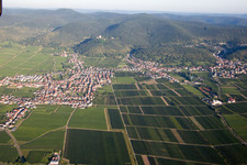 Vue aérienne de Quartier Diedesfeld in Neustadt an der Weinstraße dans le département Rhénanie-Palatinat, Allemagne