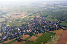 Quartier Lachen in Neustadt an der Weinstraße dans le département Rhénanie-Palatinat, Allemagne hors des airs