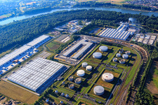 Vue aérienne de Zone industrielle à l'aéroport, centre logistique DHL à Speyer dans le département Rhénanie-Palatinat, Allemagne