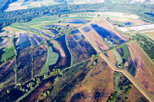 Vue aérienne de Travaux d'étanchéité sur la décharge BASF sur l'île de Flotzgrün au bord du Rhin à le quartier Berghausen in Römerberg dans le département Rhénanie-Palatinat, Allemagne
