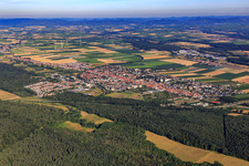 Vue aérienne de Vue d'ensemble de la ville depuis le sud-est à Kandel dans le département Rhénanie-Palatinat, Allemagne