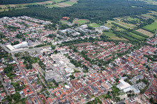 Au centre-ville" Nouveau bâtiment de RiBa GmbH entre Bismarck- et Gartenstr. à Kandel dans le département Rhénanie-Palatinat, Allemagne d'un drone