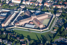 Vue aérienne de Établissement correctionnel du nord-est à Bruchsal dans le département Bade-Wurtemberg, Allemagne