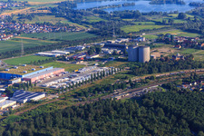 Vue aérienne de Dm-drogerie markt GmbH + Co. KG Centre de distribution Waghäusel à Waghäusel dans le département Bade-Wurtemberg, Allemagne