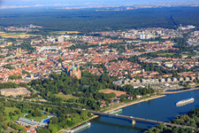 Cathédrale et pont Salier à Speyer dans le département Rhénanie-Palatinat, Allemagne d'en haut