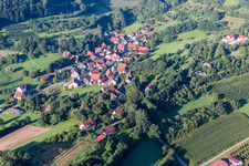 Vue aérienne de Quartier Pommer in Igensdorf dans le département Bavière, Allemagne